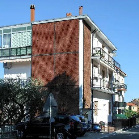 Appartement Cipressi By Interhome *