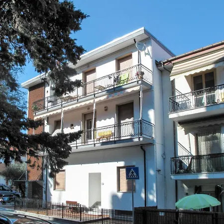 Apartmán Cipressi By Interhome